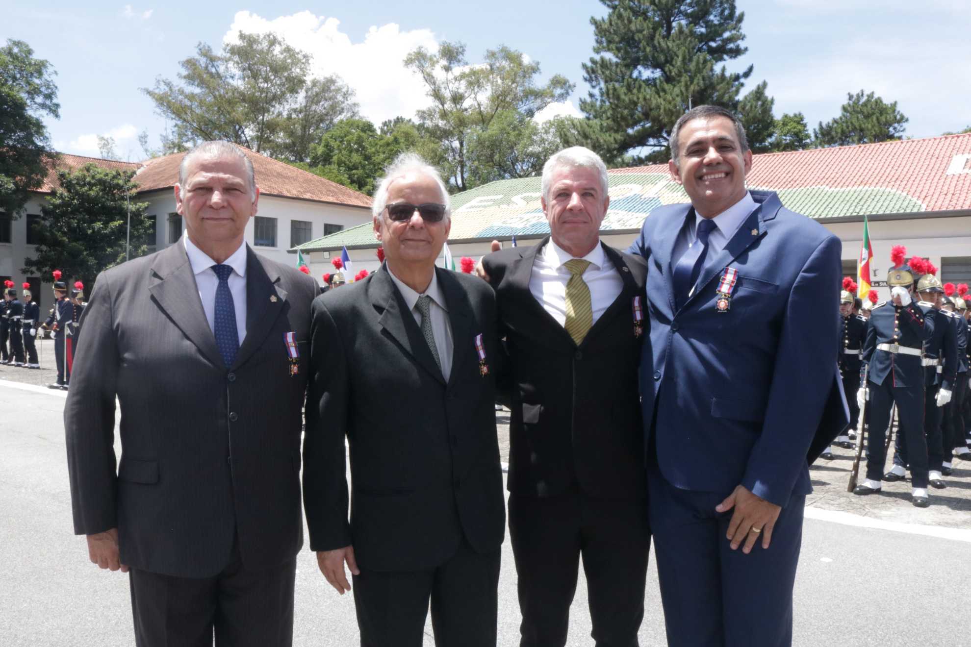 Solenidade de Outorga da medalha Centenário da APMBB | AOPM